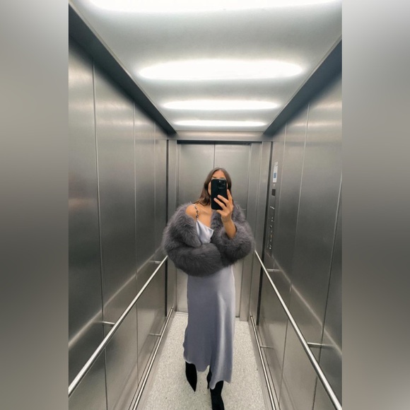 🆕(NWOT) ZARA Bloggers Fav Satin Cowl Neck Midi Dress w/ Rhinestone Straps. SMALL - Picture 2 of 12